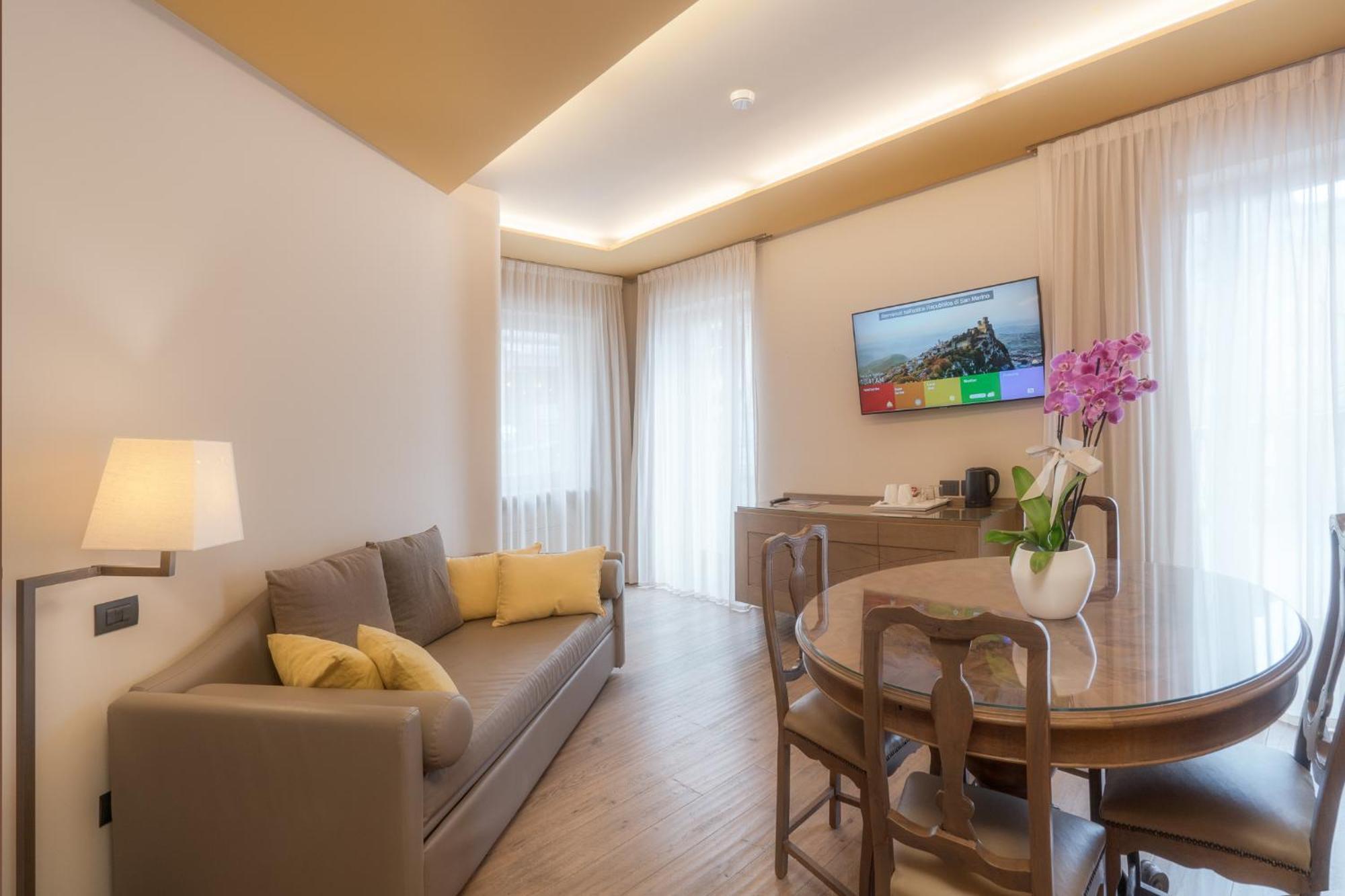 Titano Suites San Marino Dış mekan fotoğraf