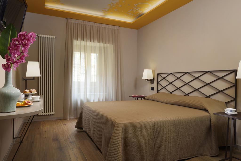 Titano Suites San Marino Oda fotoğraf